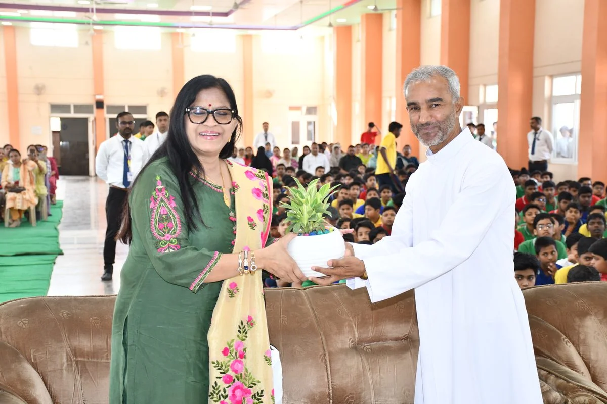 Annual Prize Distribution - Photo 3